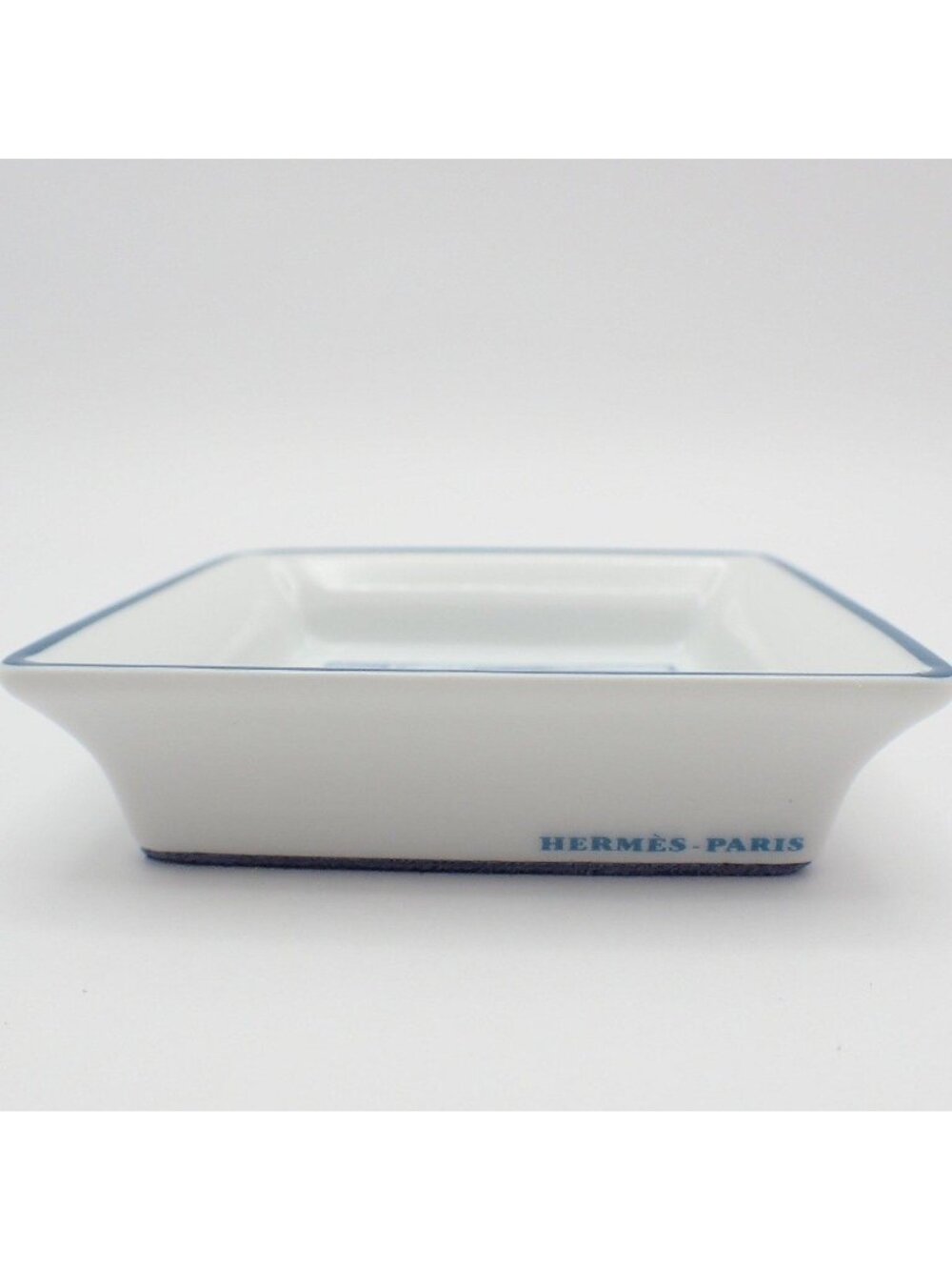 Hermes Home Decor White - Picture 3 of 5